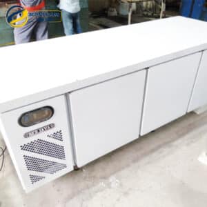 Tủ đông 3 cánh dạng nằm BERJAYA BS3DF7/Z